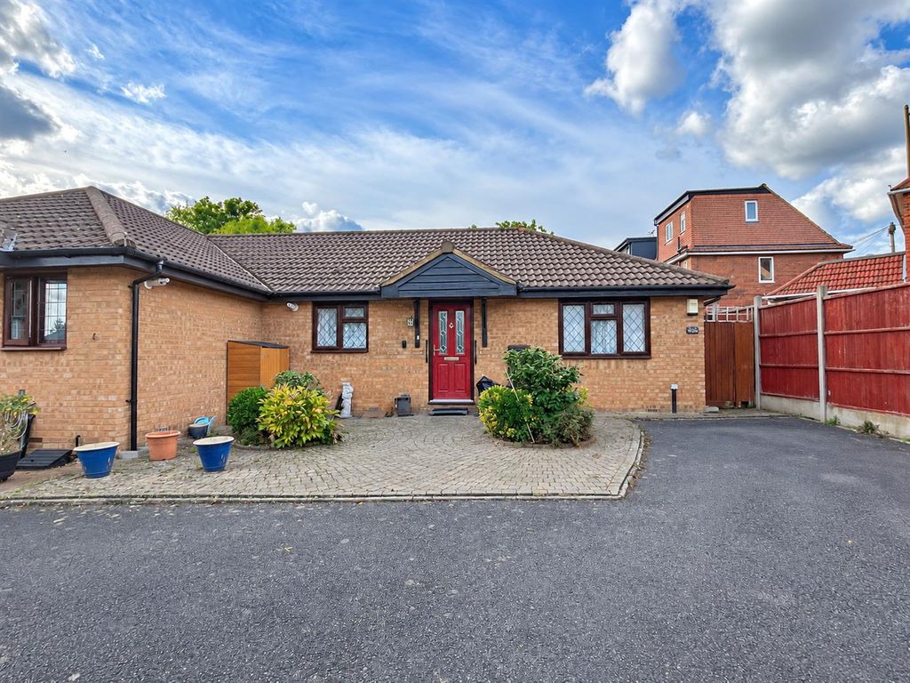 Property photo 1 of 19 Whit2.Png