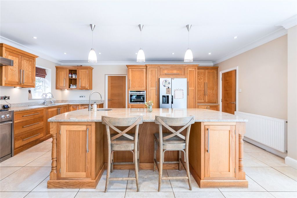 Property photo 1 of 35 Picture No. 18