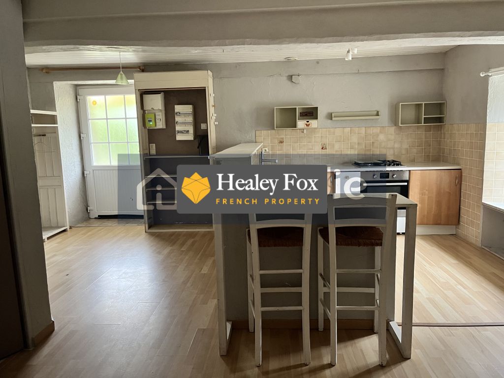 Property photo 3 of 12