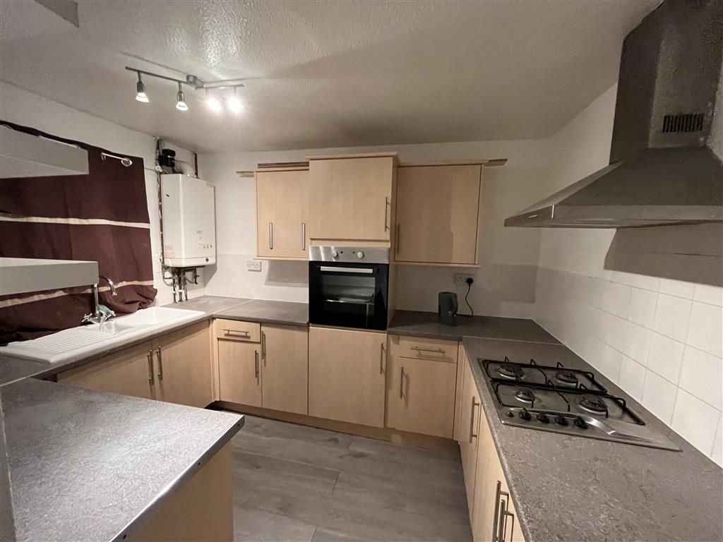 Property photo 2 of 12 Image