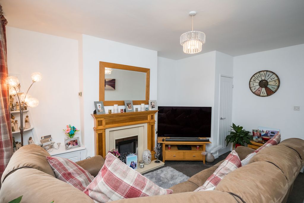 Property photo 2 of 12 Img_8718