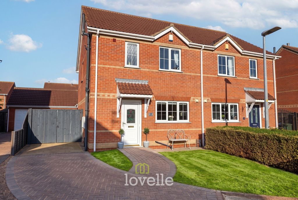 Property photo 1 of 29