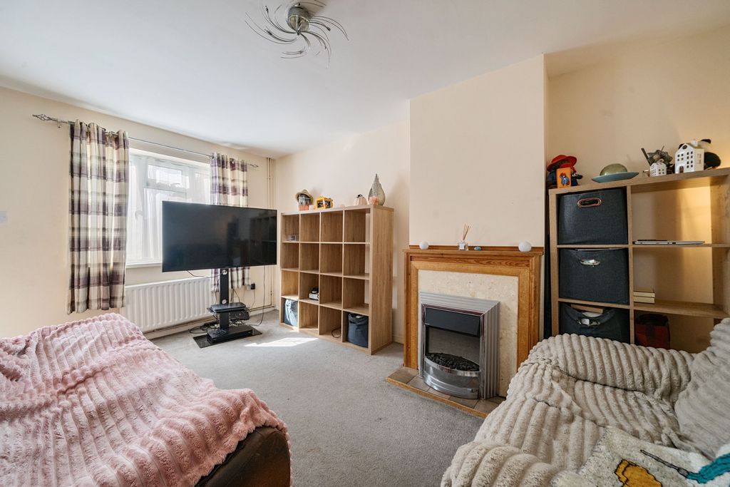 Property photo 2 of 13 Picture No. 02