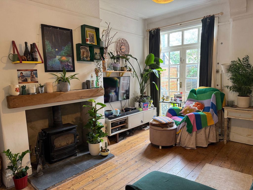 Property photo 2 of 26
