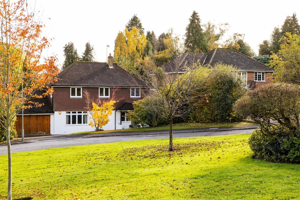 Additional image 24 of 5 bed detached house for saleHuntersfield Close, Reigate RH2