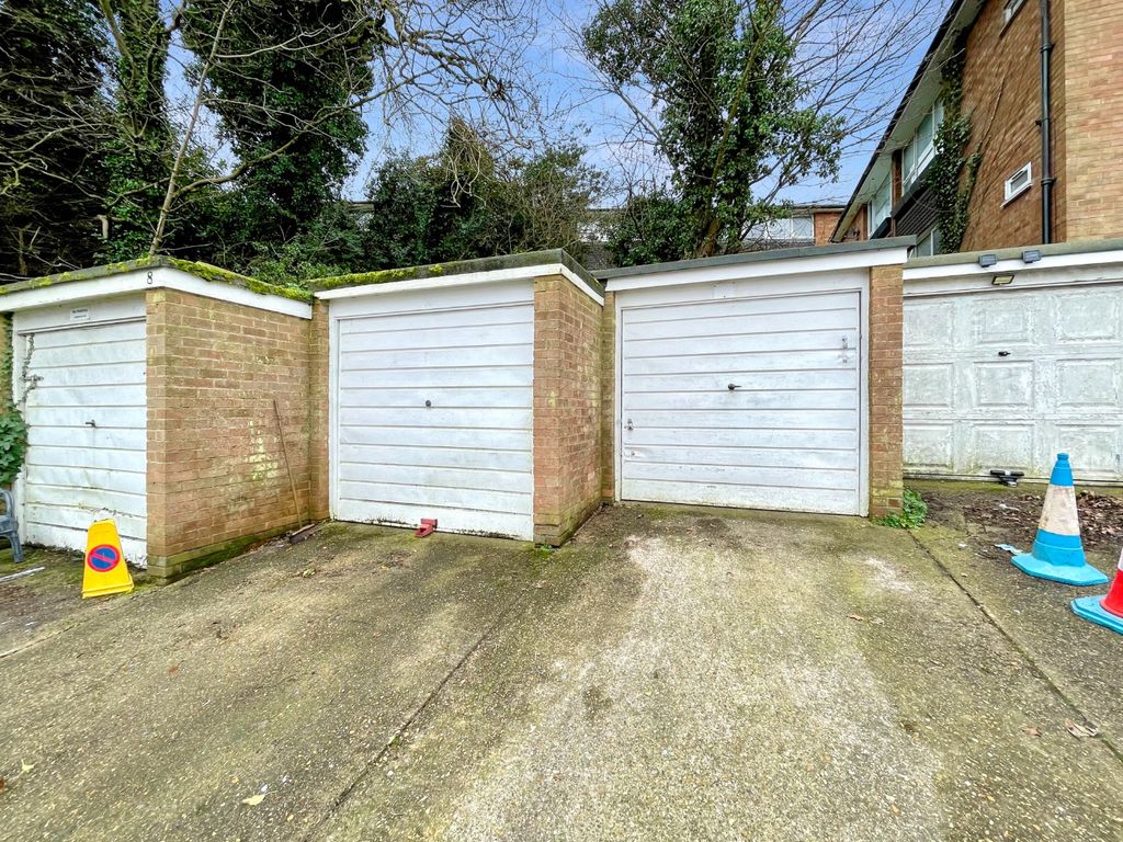 Property photo 2 of 2 3088071
