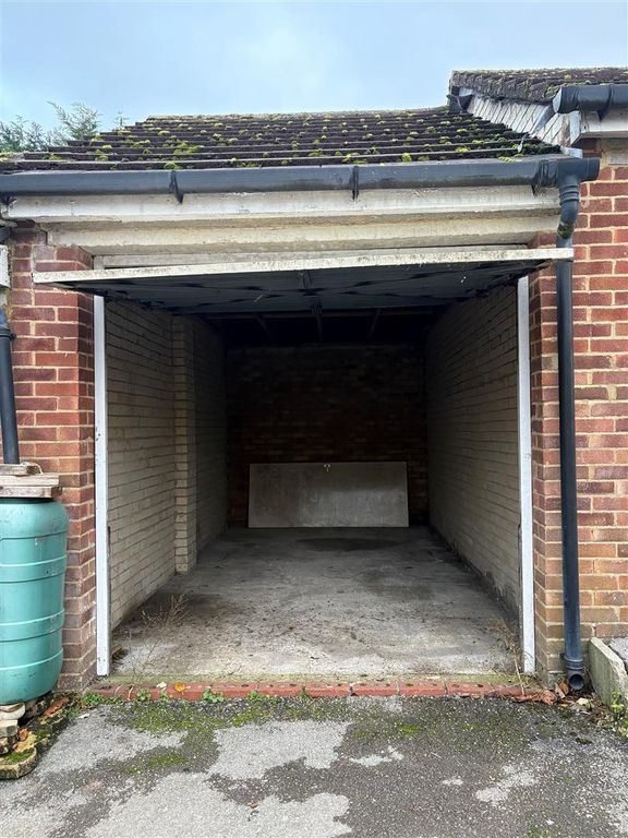 Property photo 2 of 3 Garage 2.Jpg