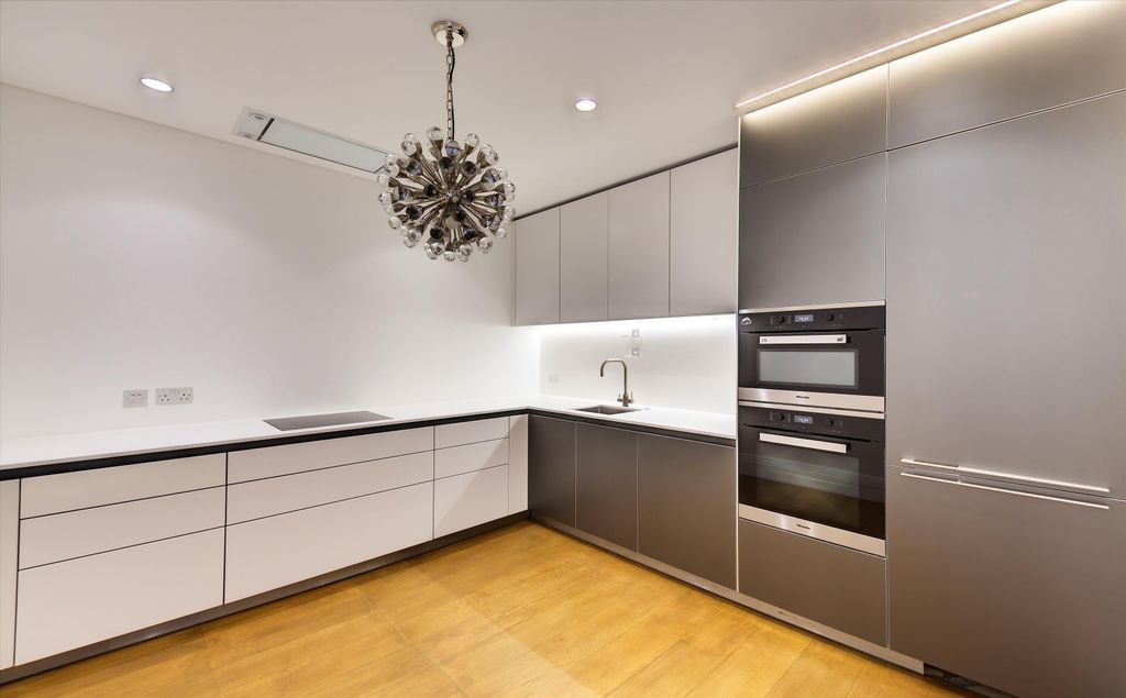 Property photo 2 of 11 Image