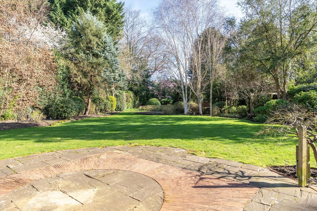 Property photo 2 of 19 Image