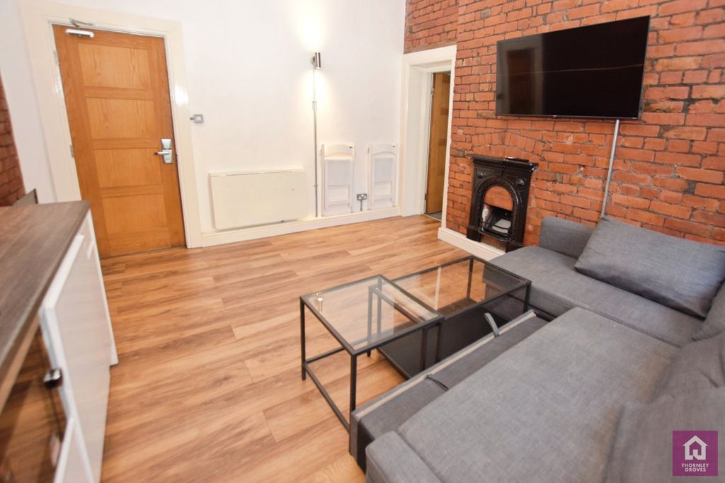 Property photo 3 of 14 Picture No. 05