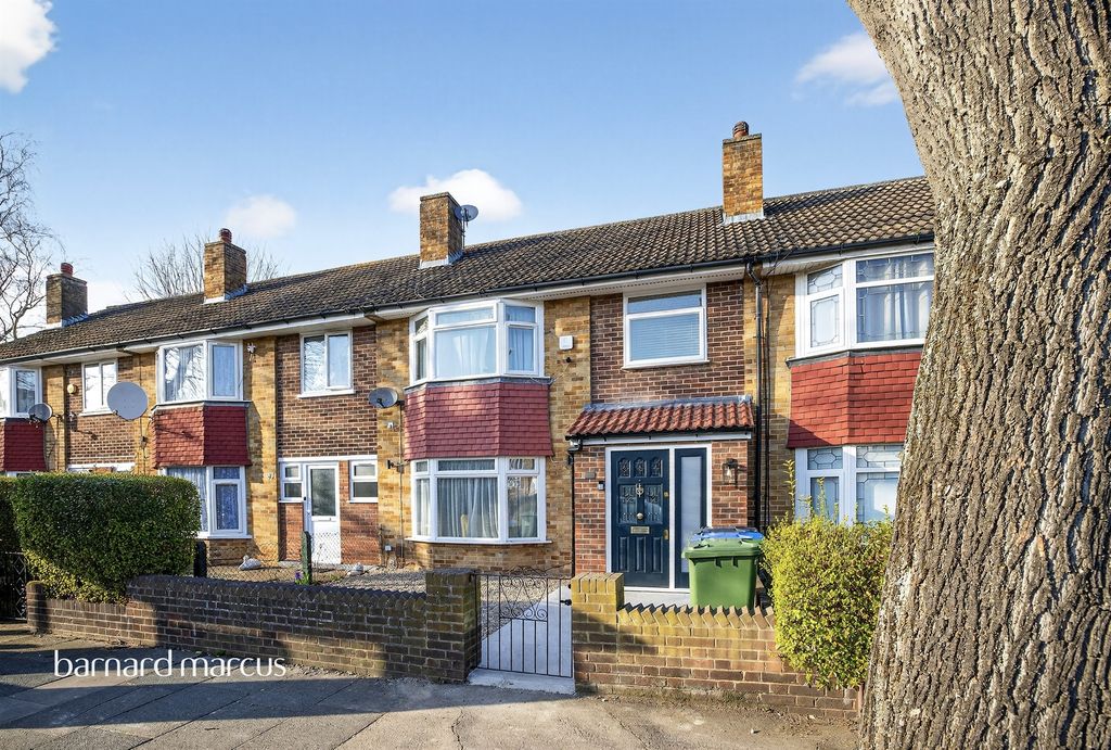 Property photo 2 of 20