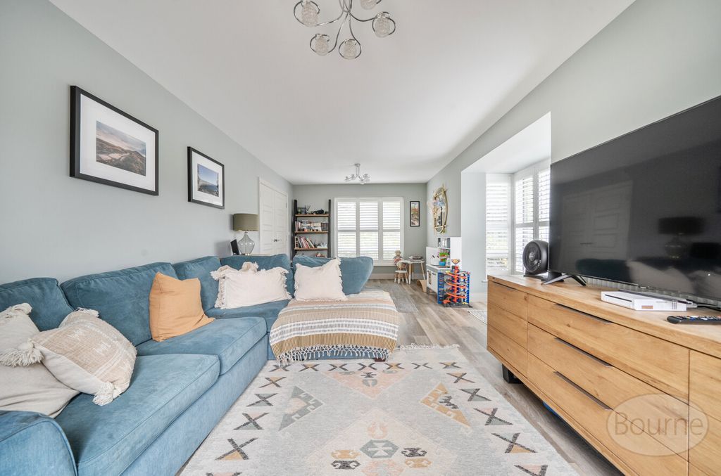 Property photo 2 of 20 F936c6Bf-94c7-47c...