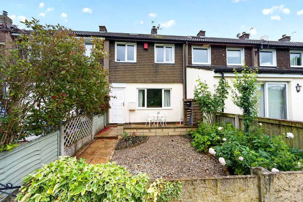 Property photo 1 of 16 External
