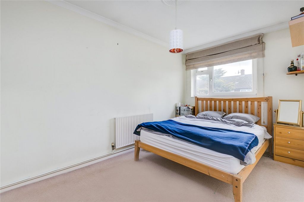 Property photo 3 of 4