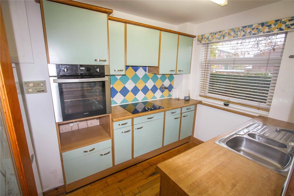 Property photo 2 of 14 Picture No. 04