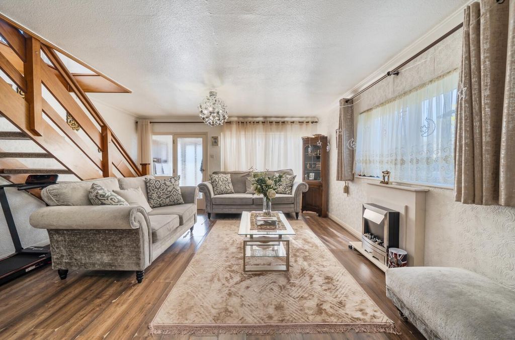 Property photo 2 of 16 Living Room