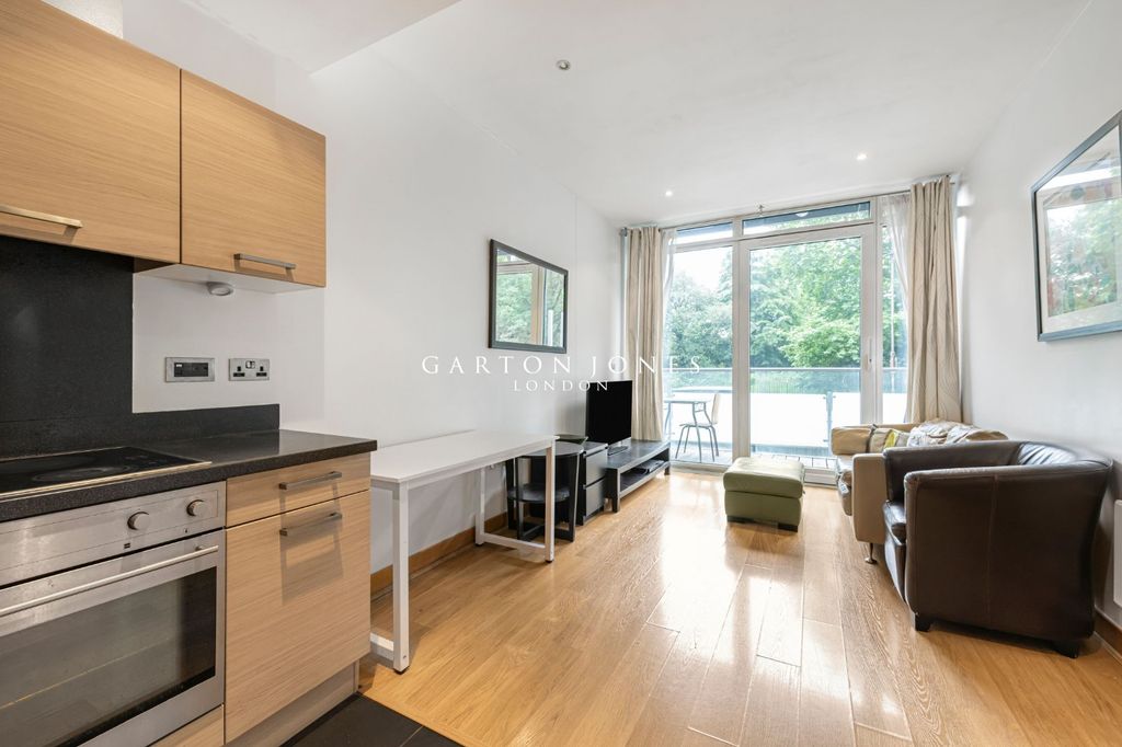 Property photo 1 of 17 Picture No. 05