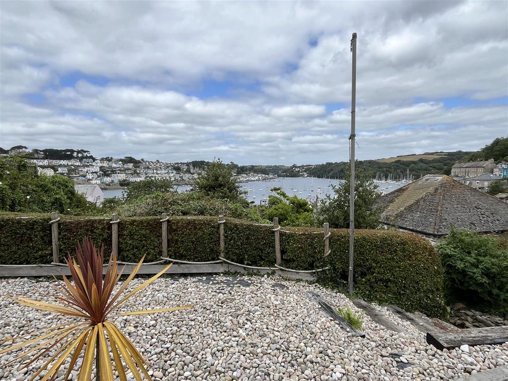 Property photo 2 of 17 Garden.Jpg