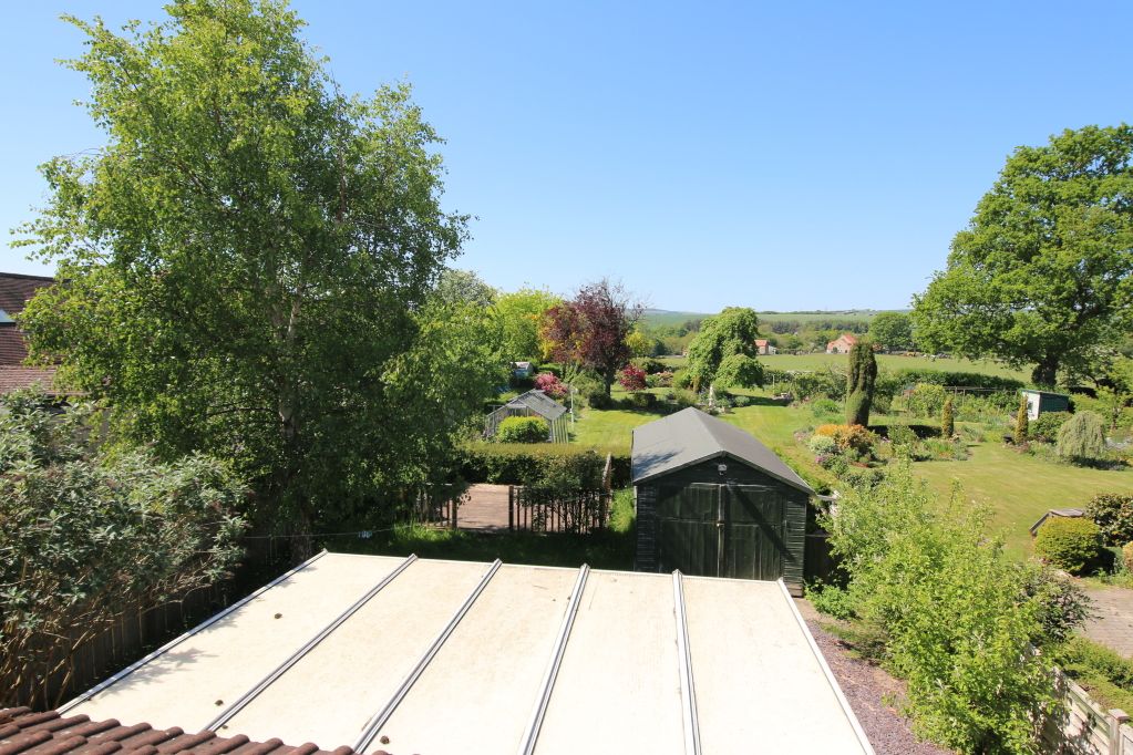 Property photo 2 of 17 Picture No. 07