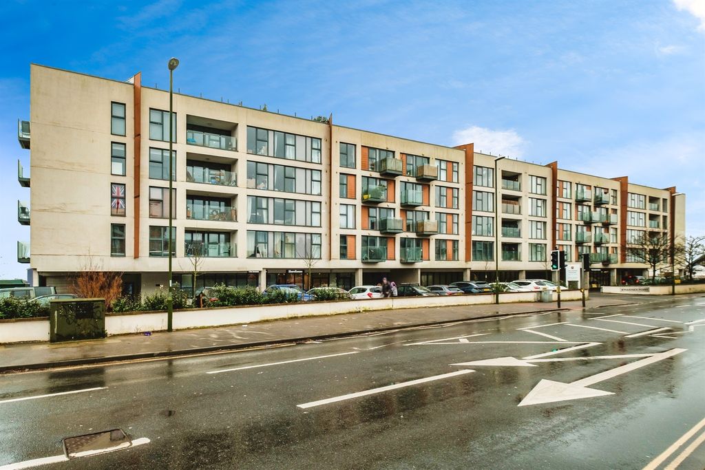 Property photo 1 of 20