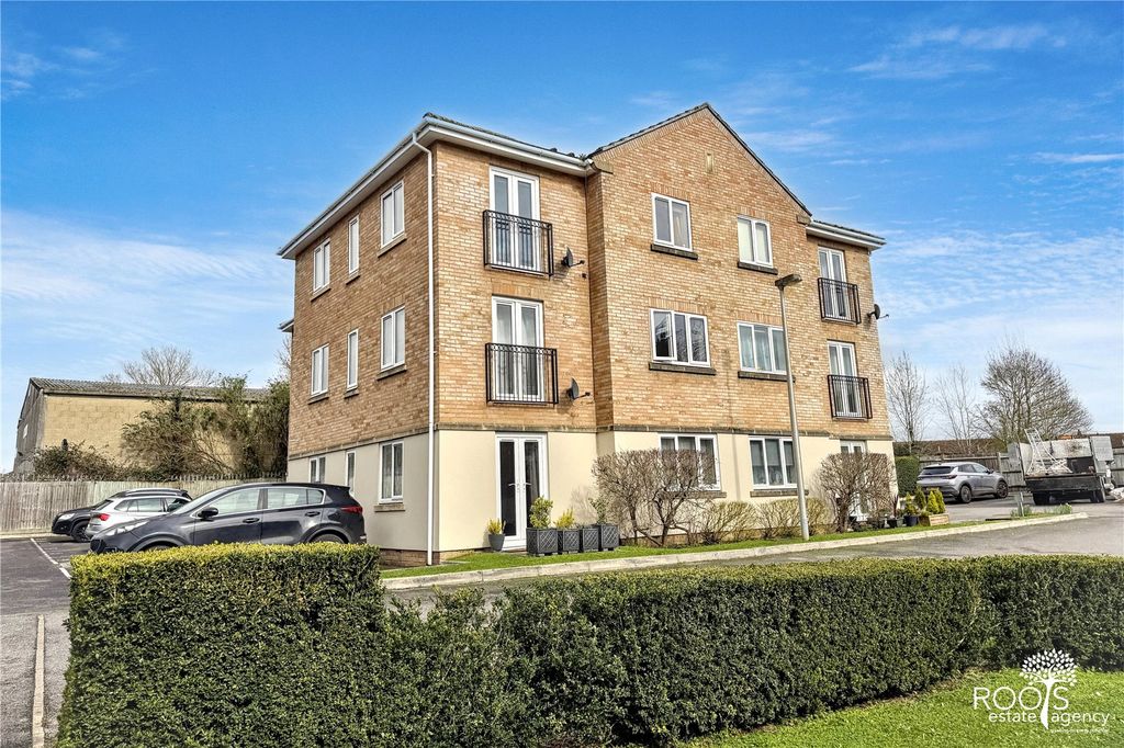 Property photo 1 of 6 Frontage