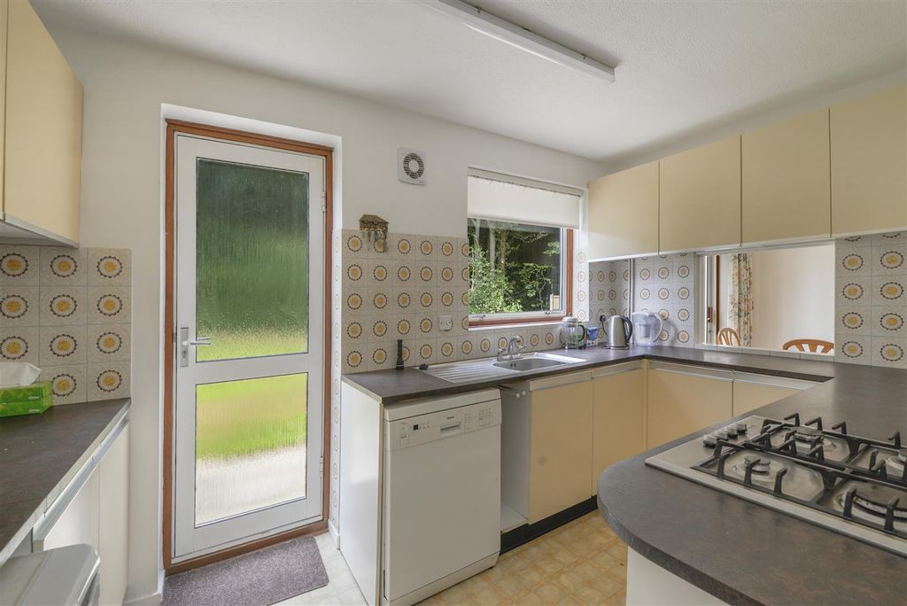 Property photo 3 of 15 3