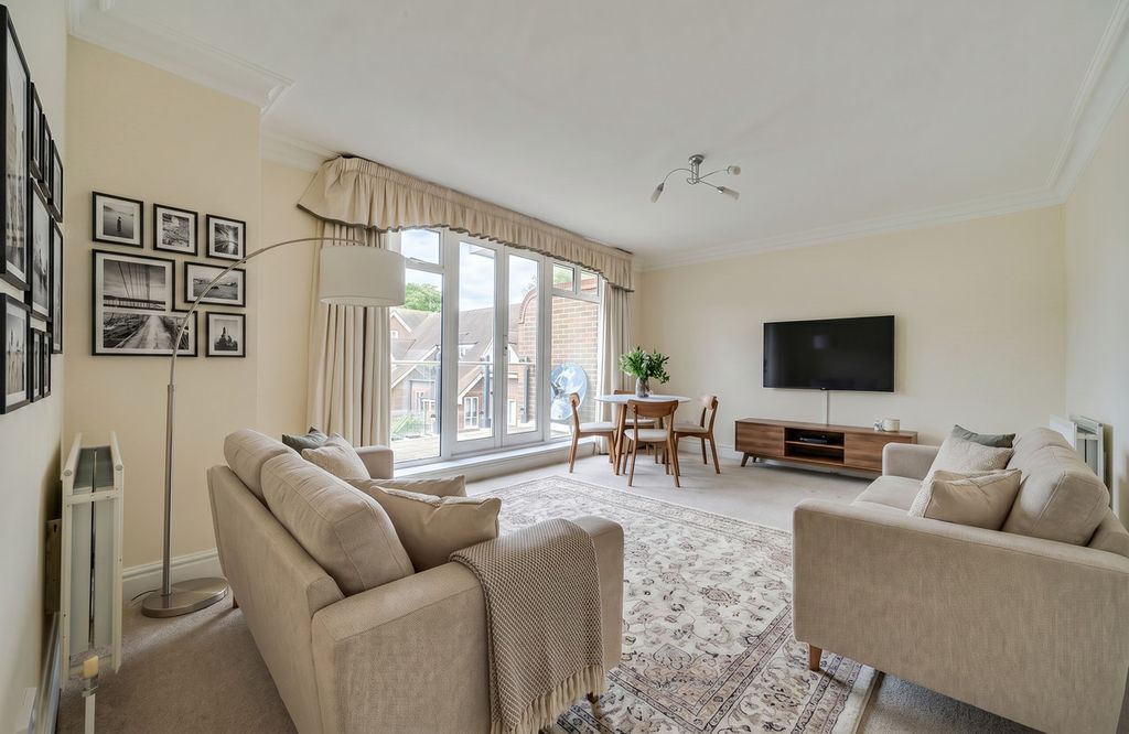 Additional image 7 of 2 bed flat for saleAndrews Reach, Bourne End SL8