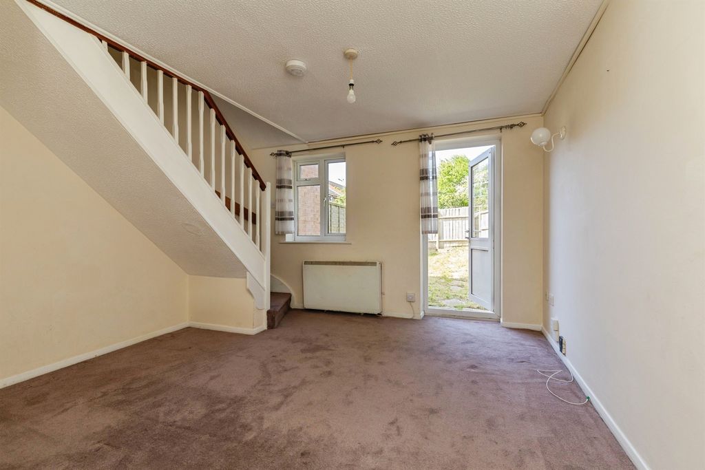 Property photo 3 of 19
