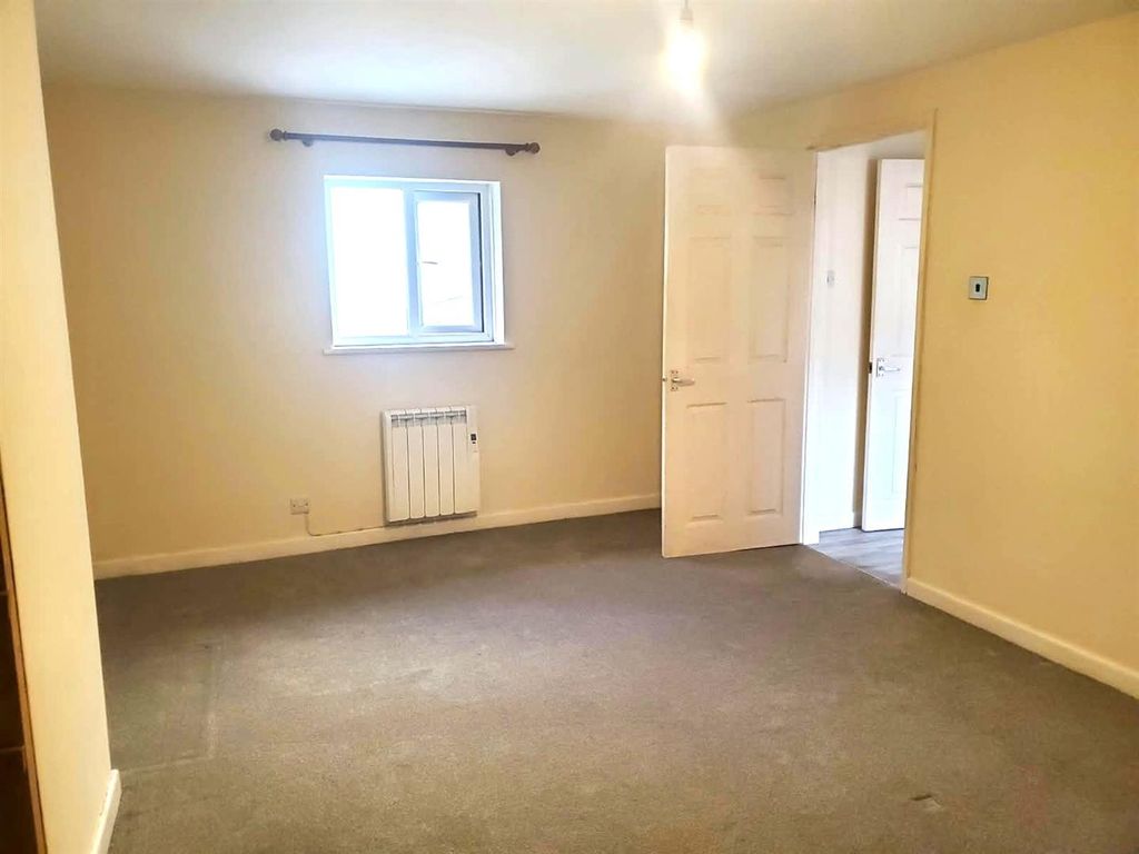 Property photo 2 of 10 19010.Jpg1.Jpg