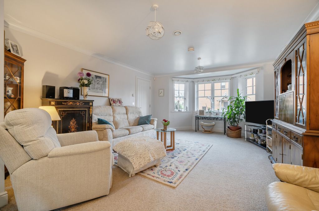 Property photo 2 of 18 1425746-25-69B05B...