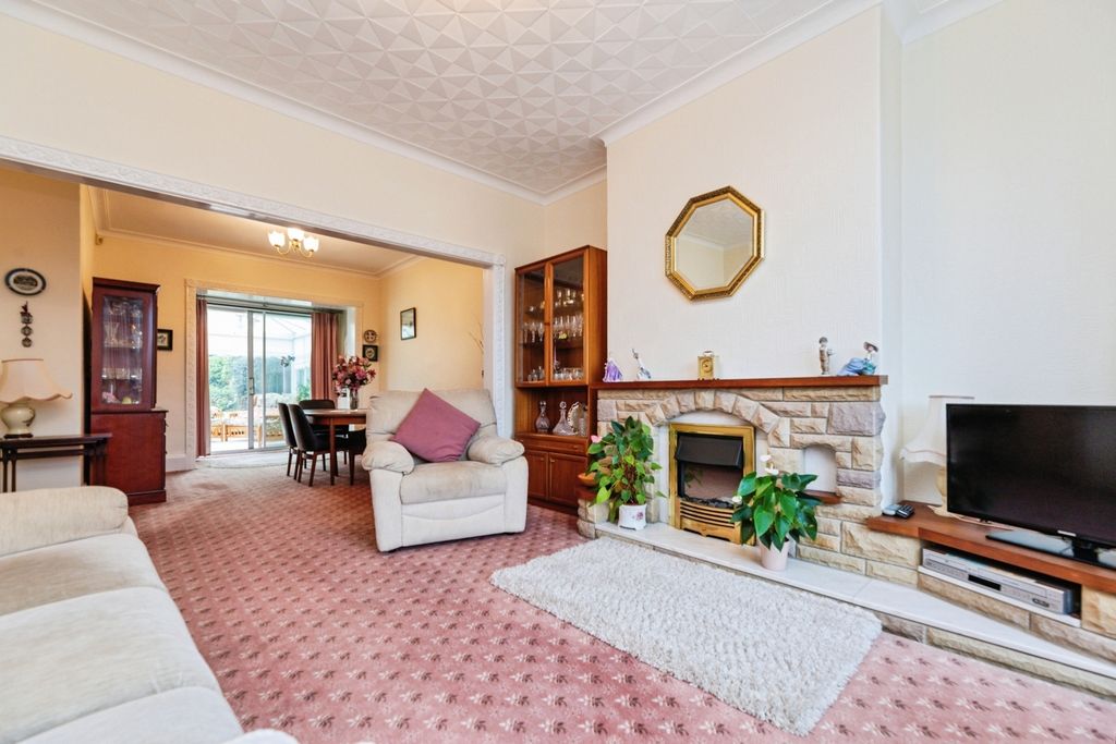 Property photo 3 of 20 Pbox-Img.Jpg