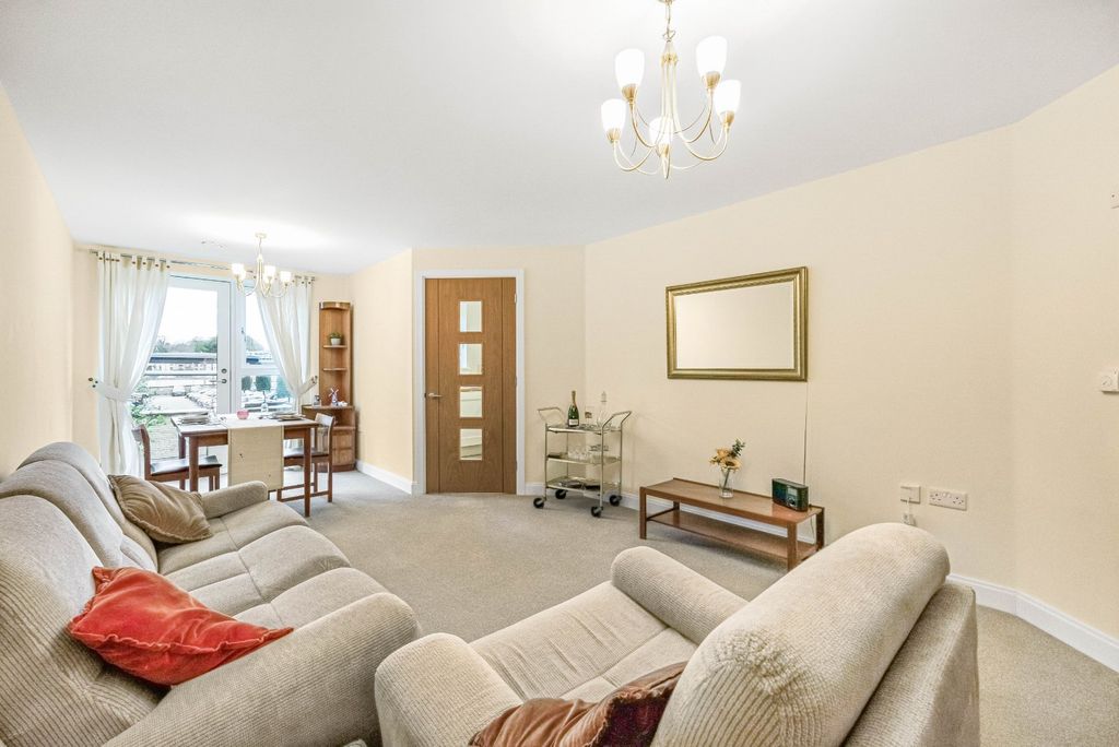 Property photo 2 of 19 Picture No. 08