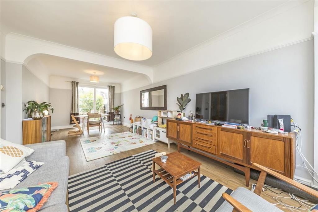 Property photo 1 of 7