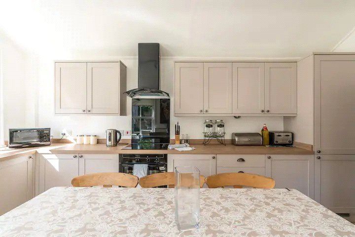 Property photo 3 of 13 Picture No. 15