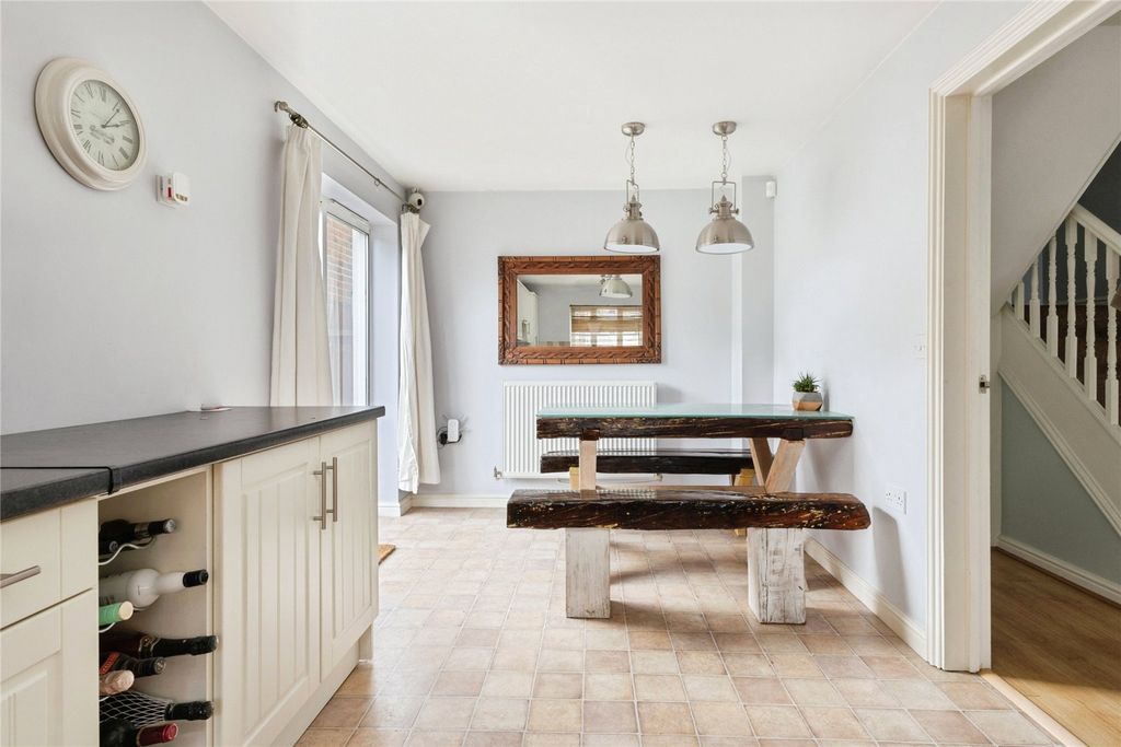 Property photo 3 of 24 Picture No. 06