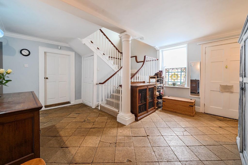 Property photo 3 of 55 1355473-12-68Ca89598Fb0c-Arw-1.Jpg