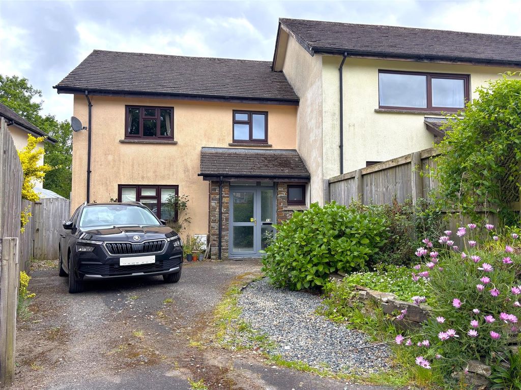 Property photo 1 of 12 Front.Jpeg