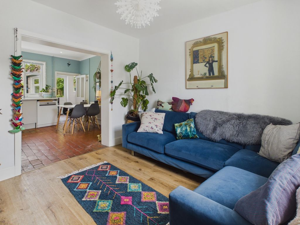 Property photo 1 of 15 Living Room
