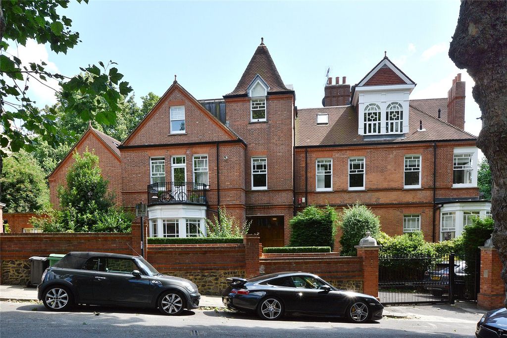 Property photo 2 of 13 Picture No. 18