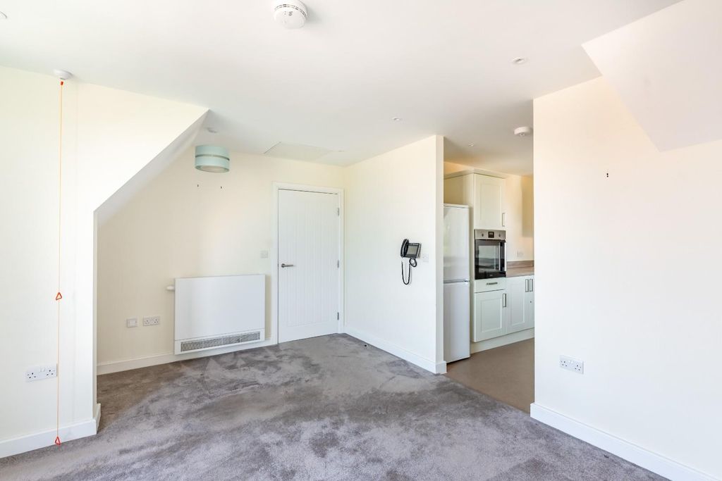 Property photo 3 of 13 136Uc-2.Jpg
