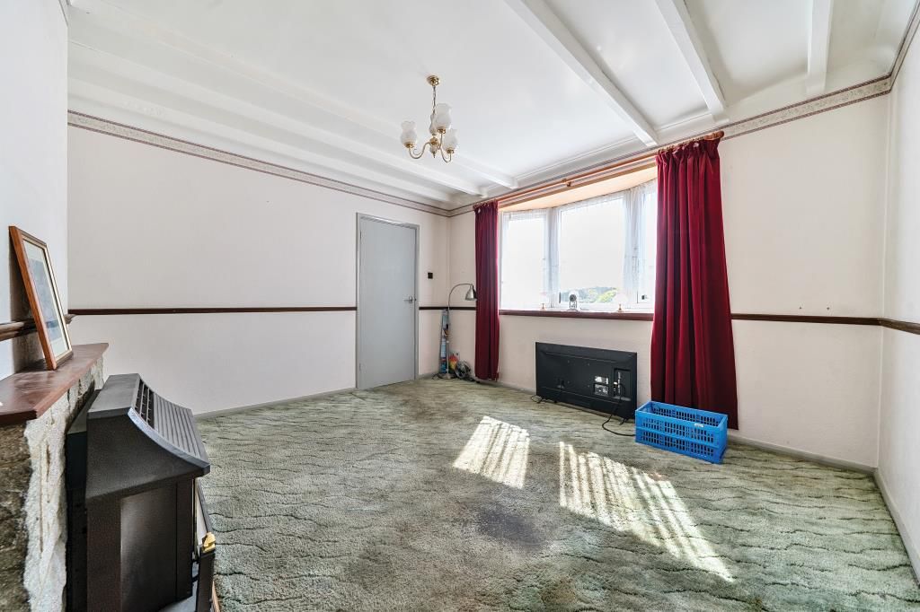 Property photo 3 of 14 Living Area