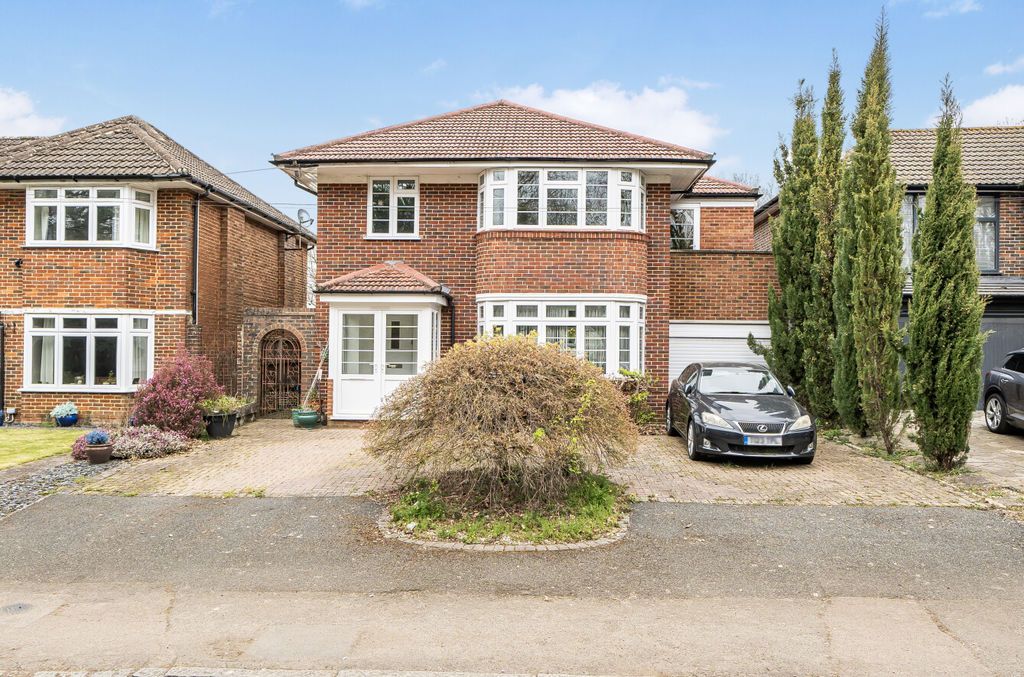 Property photo 1 of 17 Photo 17