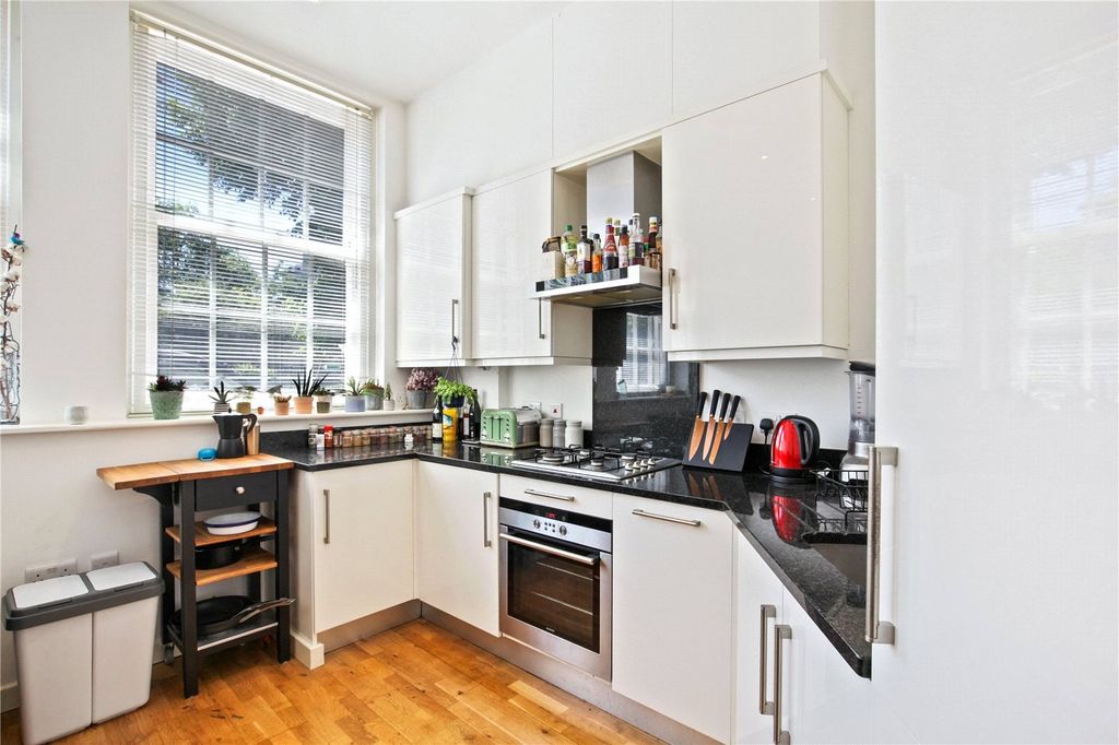 Property photo 1 of 9 Picture No. 24