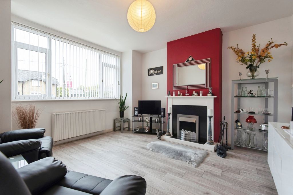 Property photo 3 of 33
