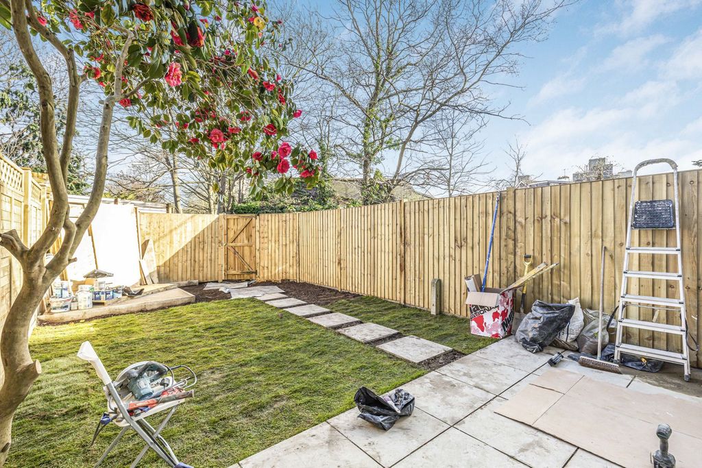 Property photo 2 of 12 Photo 10
