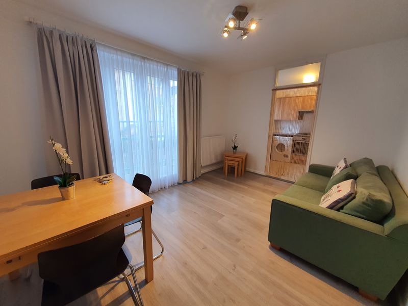 Property photo 1 of 20 Photo 3