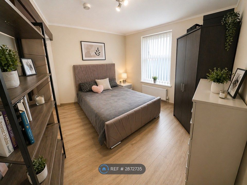 Property photo 3 of 6