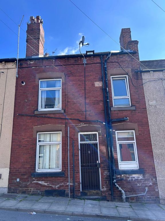 Property photo 1 of 11