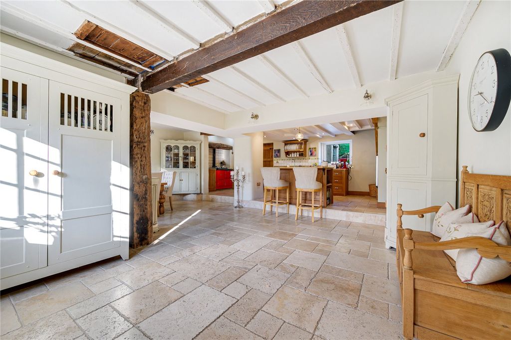 Property photo 2 of 35 Dining/Kitchen