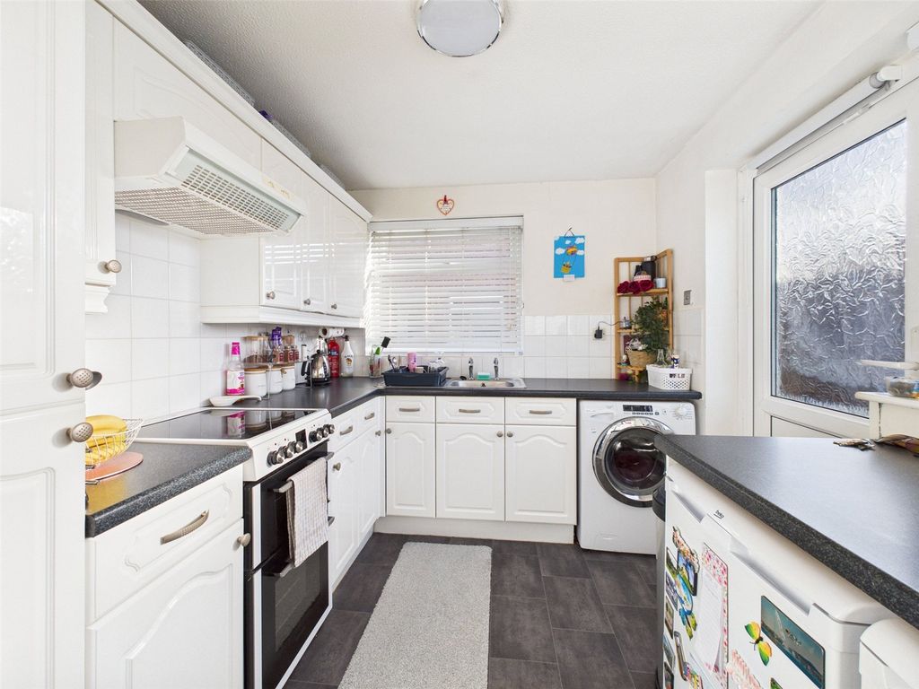 Property photo 3 of 9 Picture No. 06